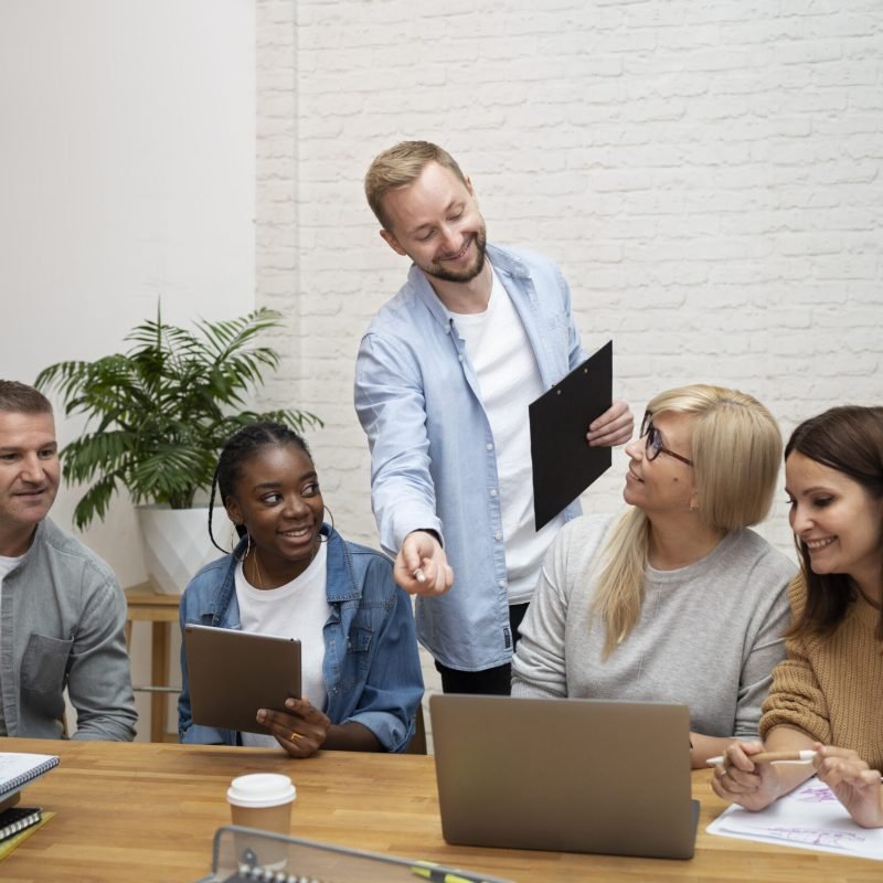 lifestyle-people-office