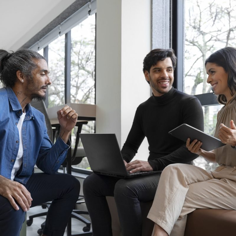 middle-aged-hispanic-business-people